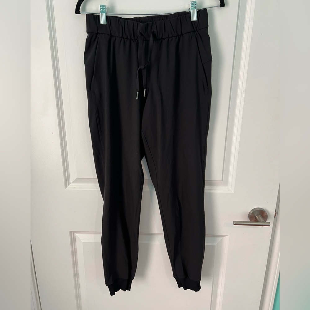 Lululemon On the Fly Jogger *Luxtreme Black Size 4